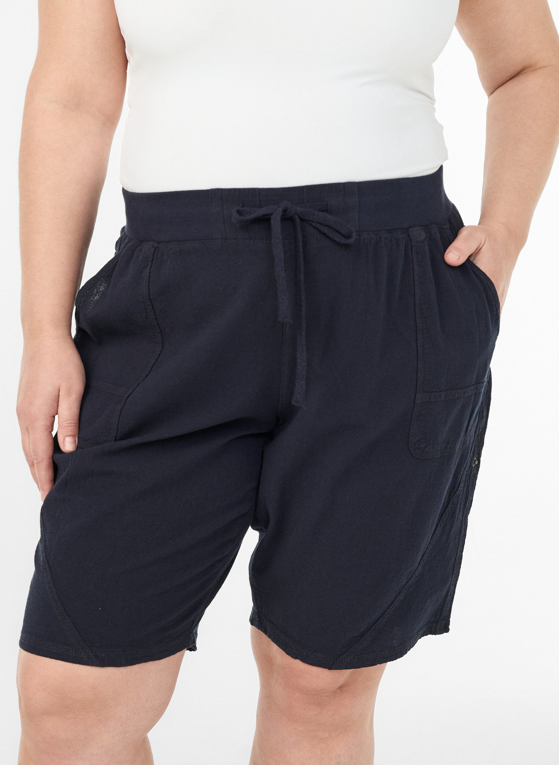 ZizziL&oslash;se shorts i bomuld med lommer, Bl&aring;, Model image number 3