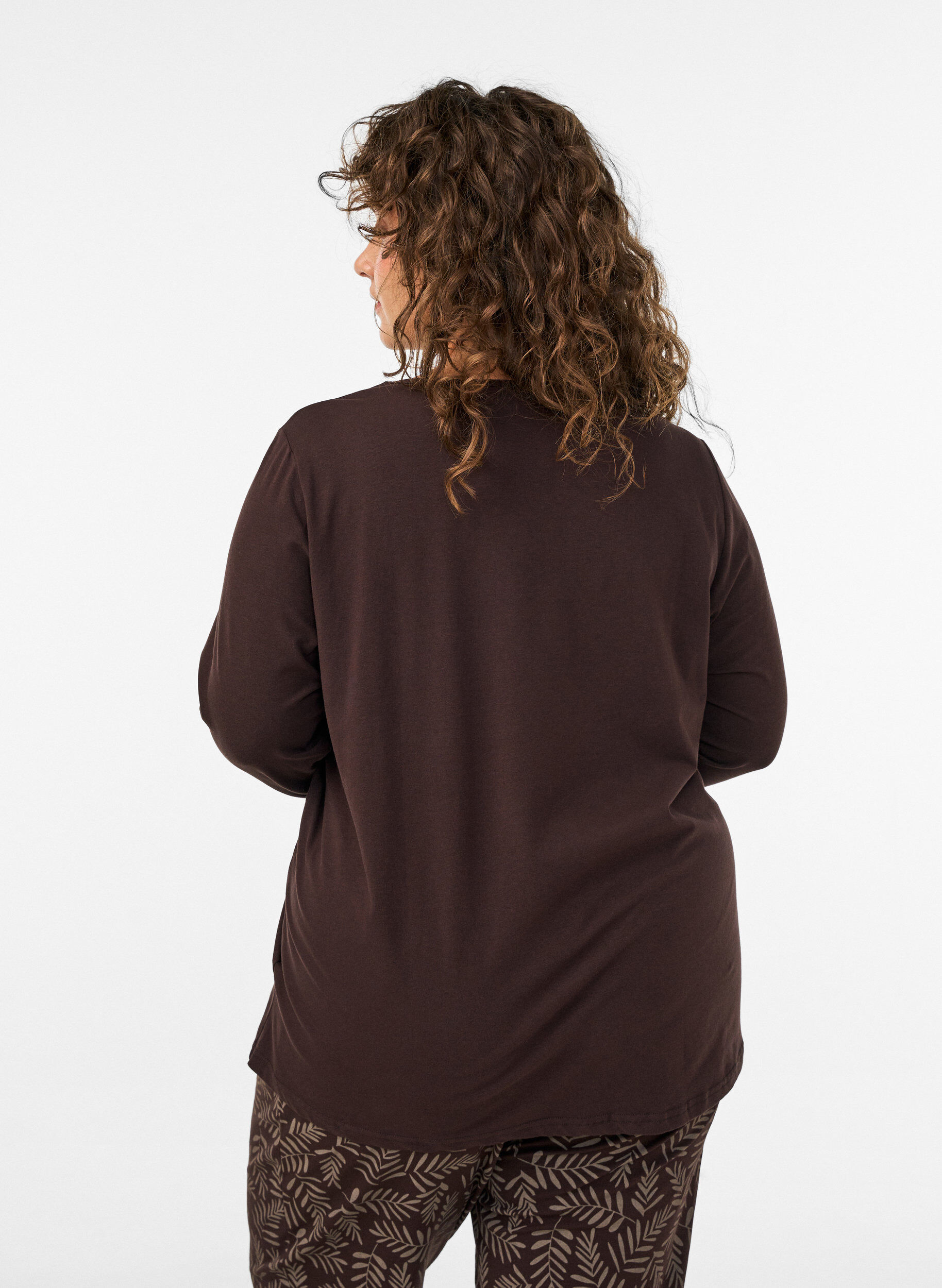 ZizziNatbluse i bomuld med hjerteprint, Brun, Model image number 2