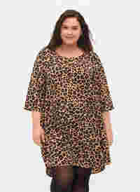 Printet kjole med 3/4 ærmer, Leopard, Model