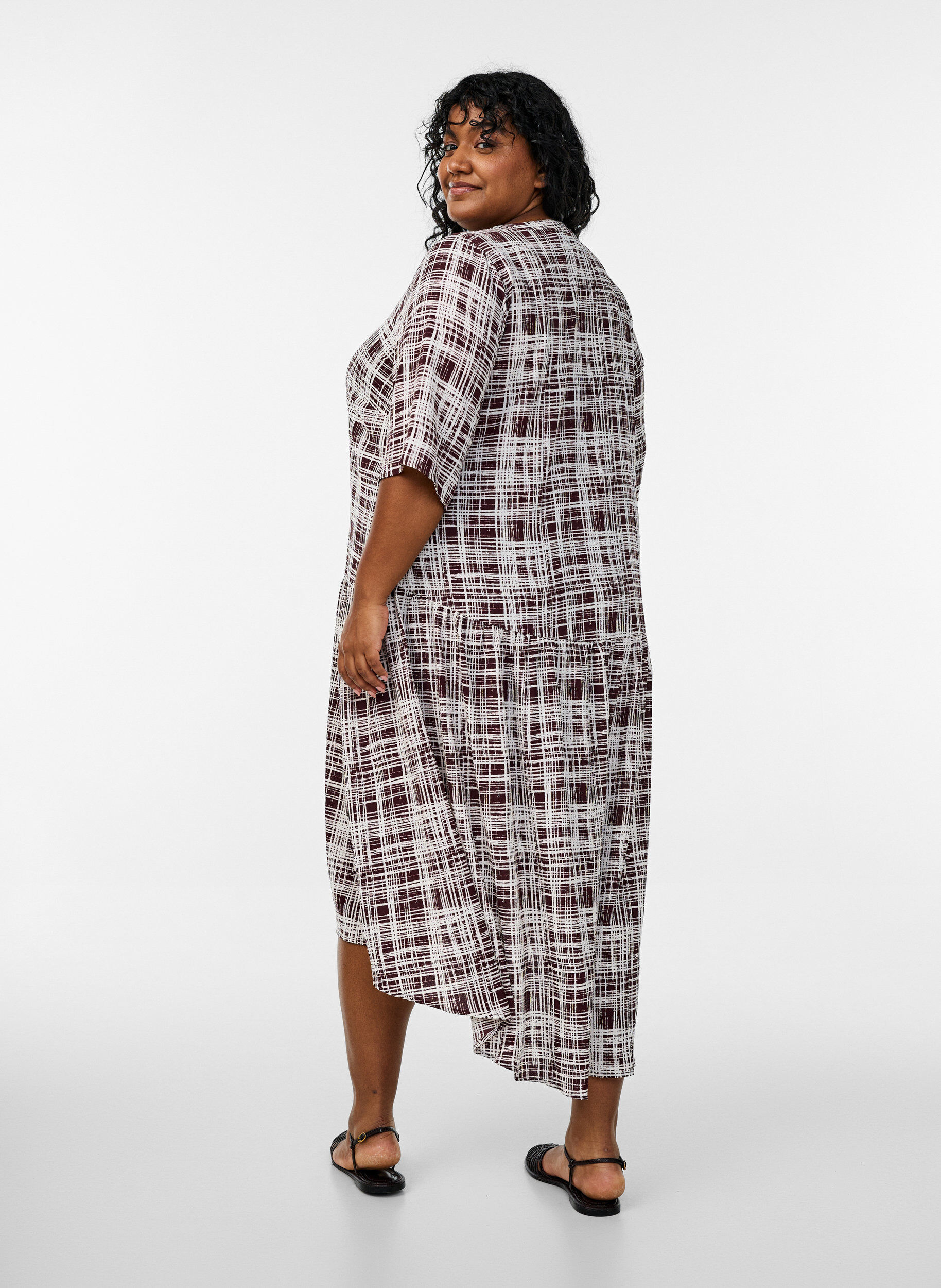 Zizzi Midikjole med A-facon og korte &aelig;rmer, M&oslash;rk Bordeaux, Model image number 1