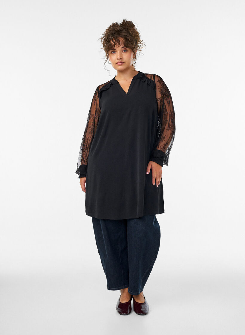 Tunika med transparente blonde&aelig;rmer, Sort, Model image number 1