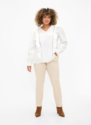 Bluse med flæser og blondebånd, Bright White, Model image number 2