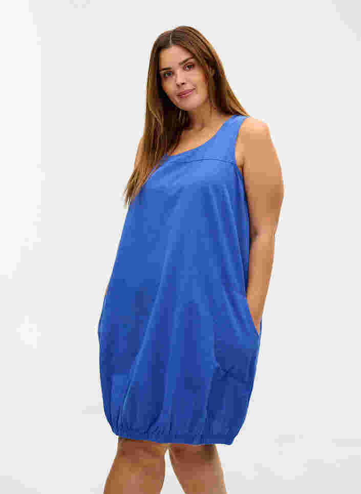 Ærmeløs kjole i bomuld, Dazzling Blue, Model image number 0