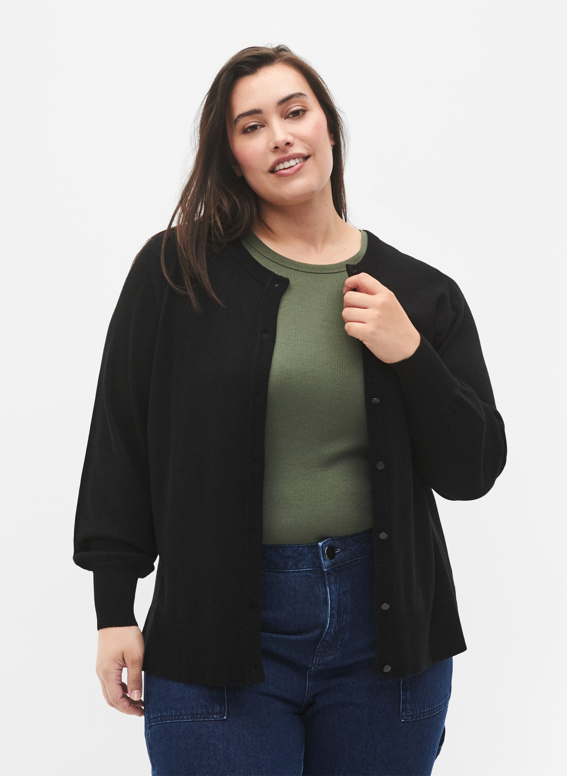 Zizzi Strikcardigan i viskose med knapper, Black, Model image number 0