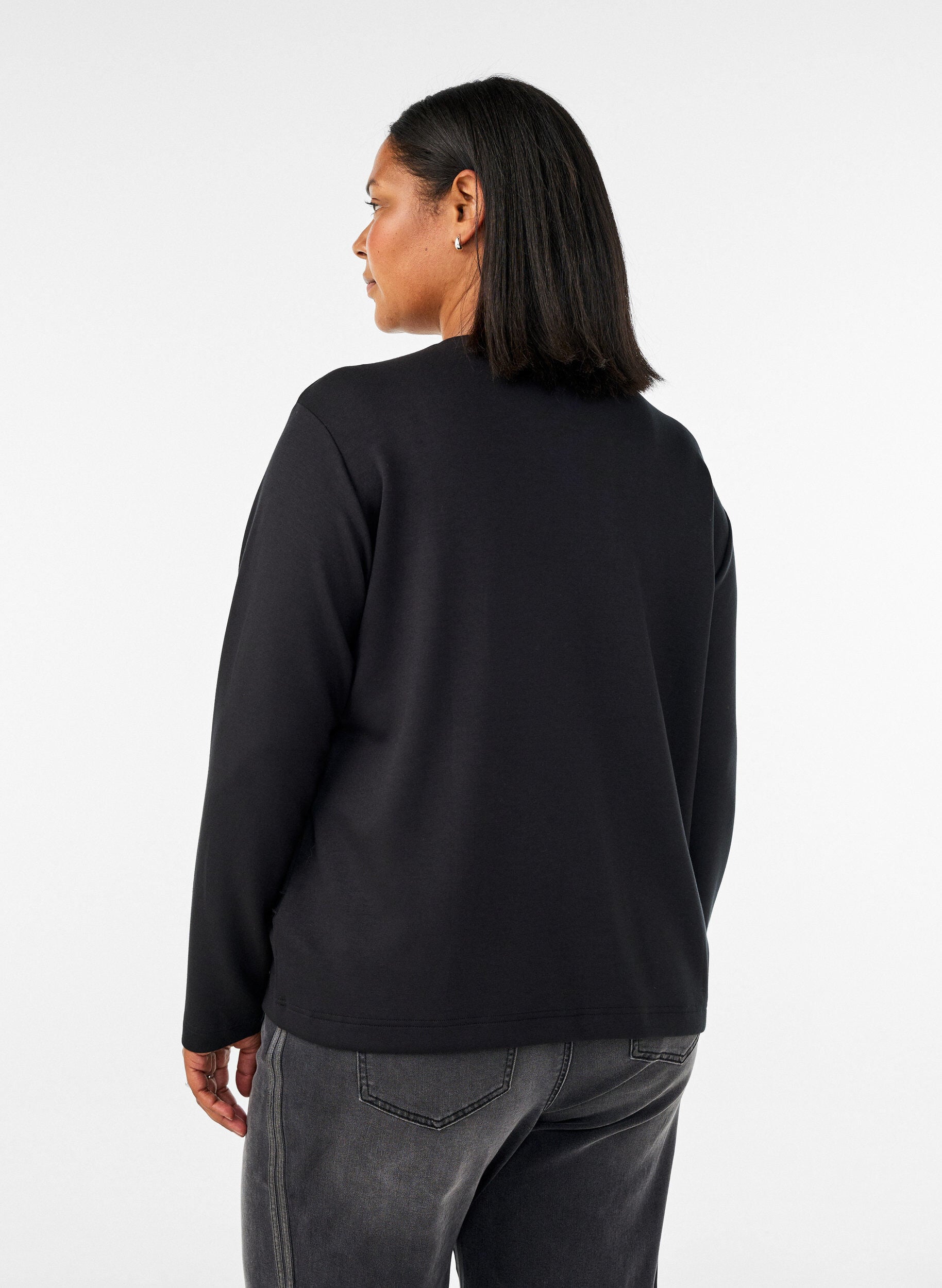 ZizziJerseybluse med diagonal fl&aelig;sedetalje, Sort, Model image number 2