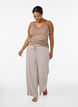 Viskose top med blondekant, Beige, Model image number 1