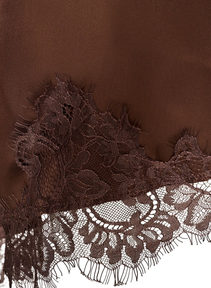 Satinkjole med blonde og asymmetrisk kant, Brun, Packshot image number 4