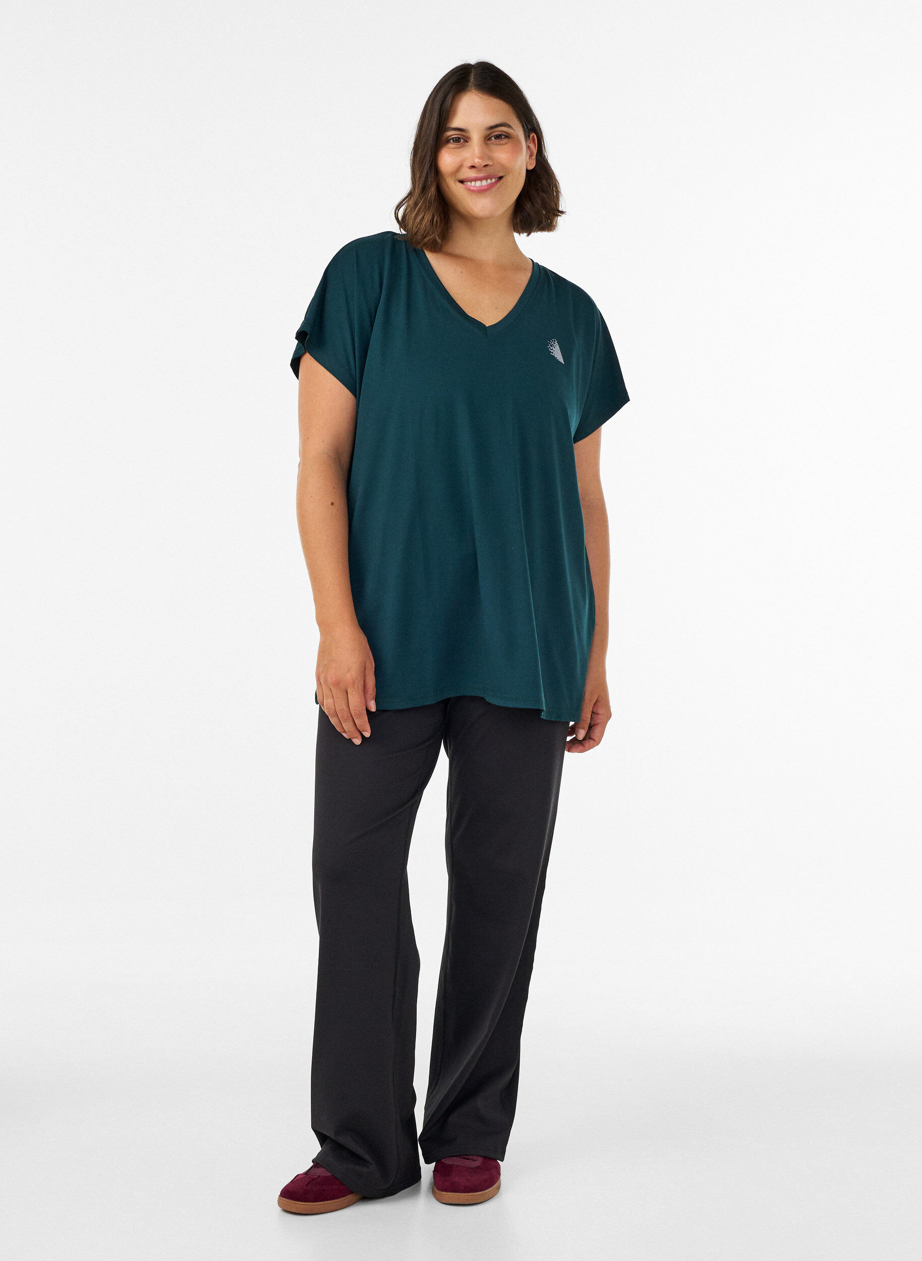 ZizziL&oslash;s tr&aelig;nings t-shirt med V-hals, Gr&oslash;n, Model image number 1