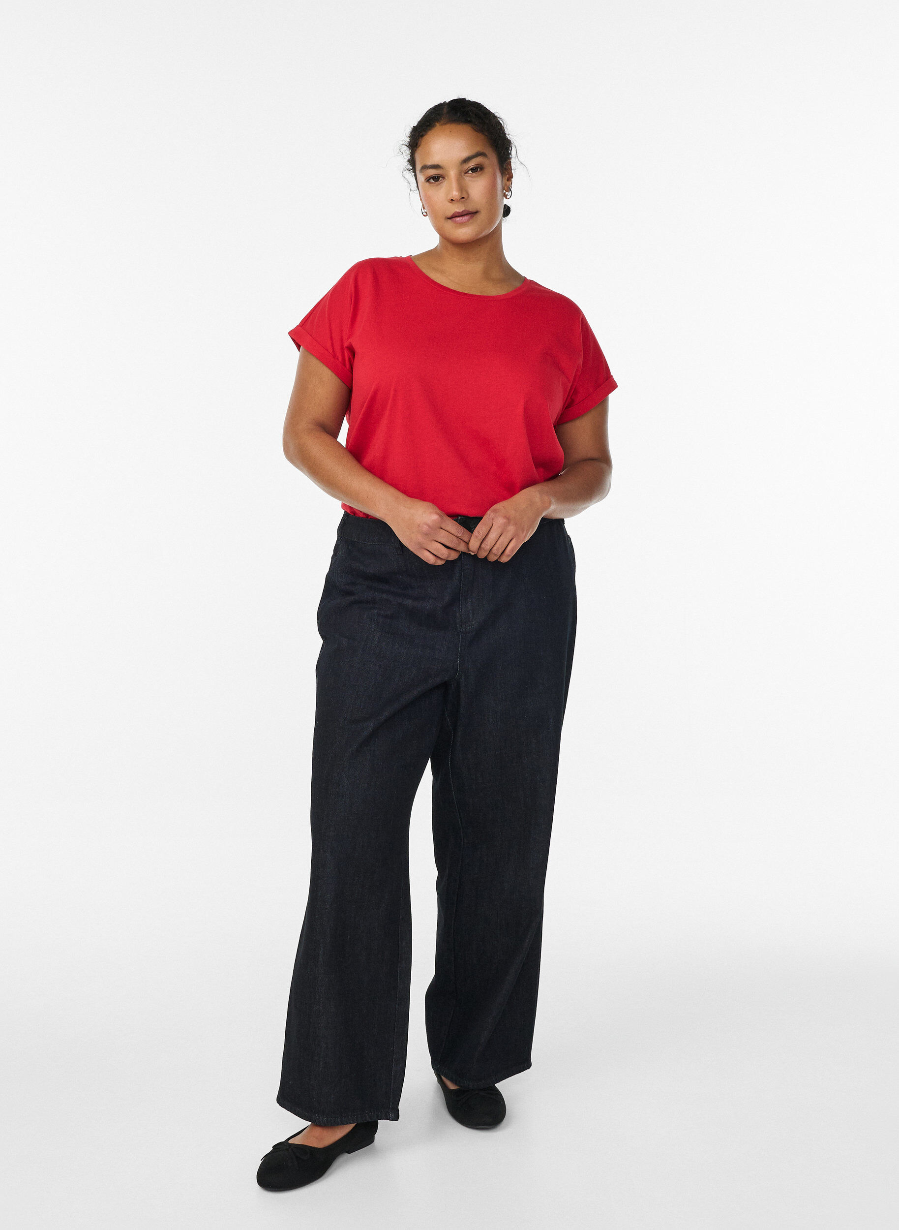 Zizzi Kort&aelig;rmet t-shirt i bomuldsblanding, R&oslash;d, Model image number 1