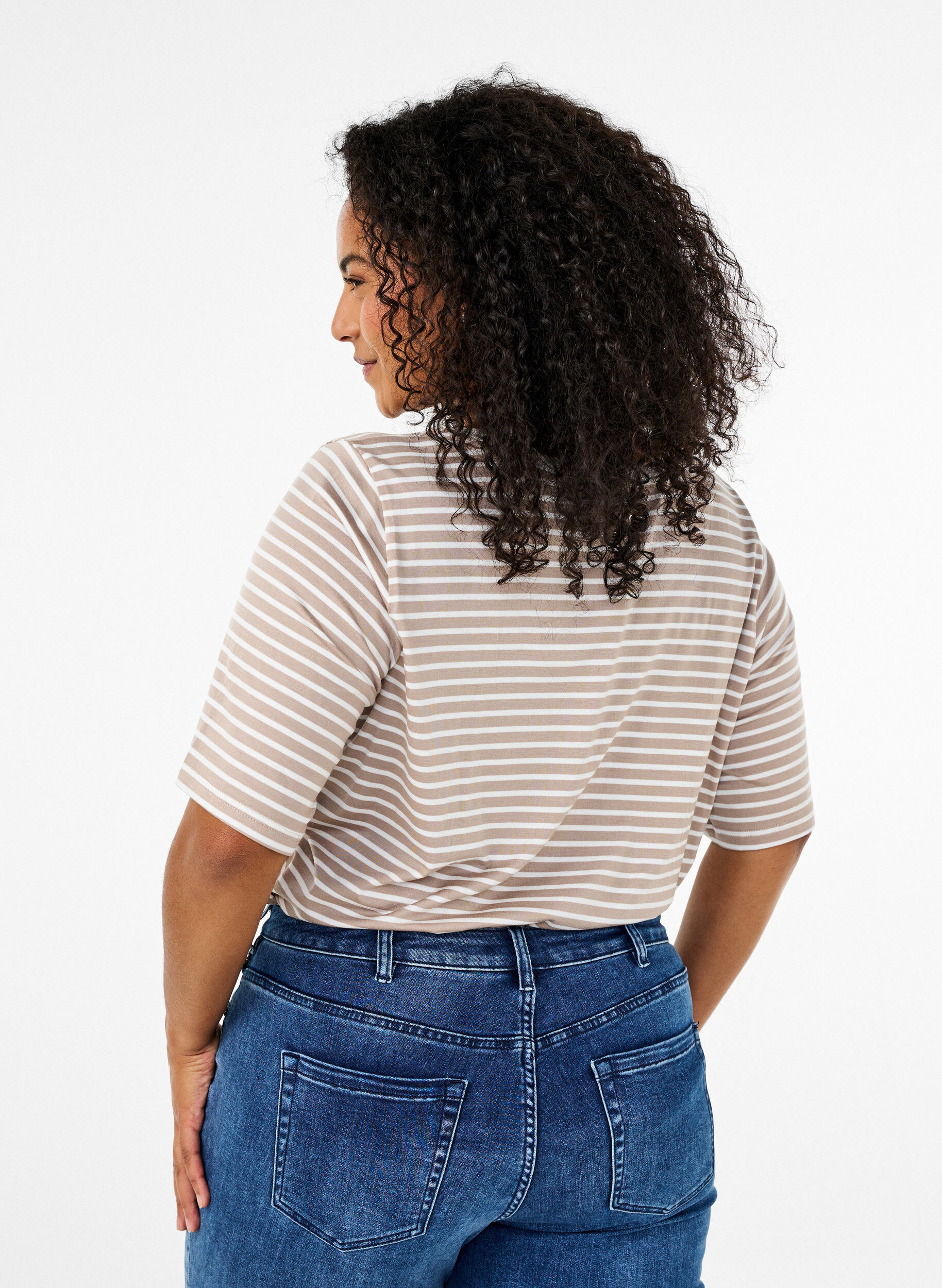 Zizzi T-shirt med TENCEL&trade; Lyocell og striber, Beige, Model image number 1