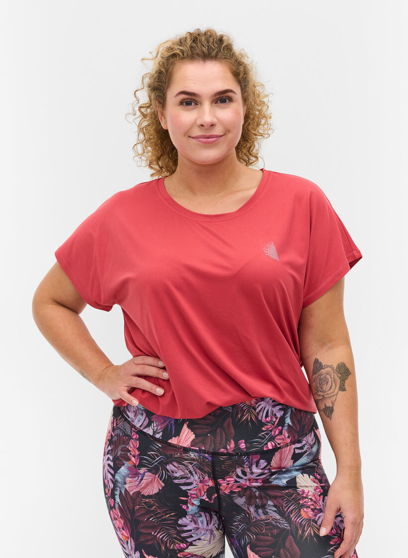 Ensfarvet trænings t-shirt, Garnet Rose, Model image number 0