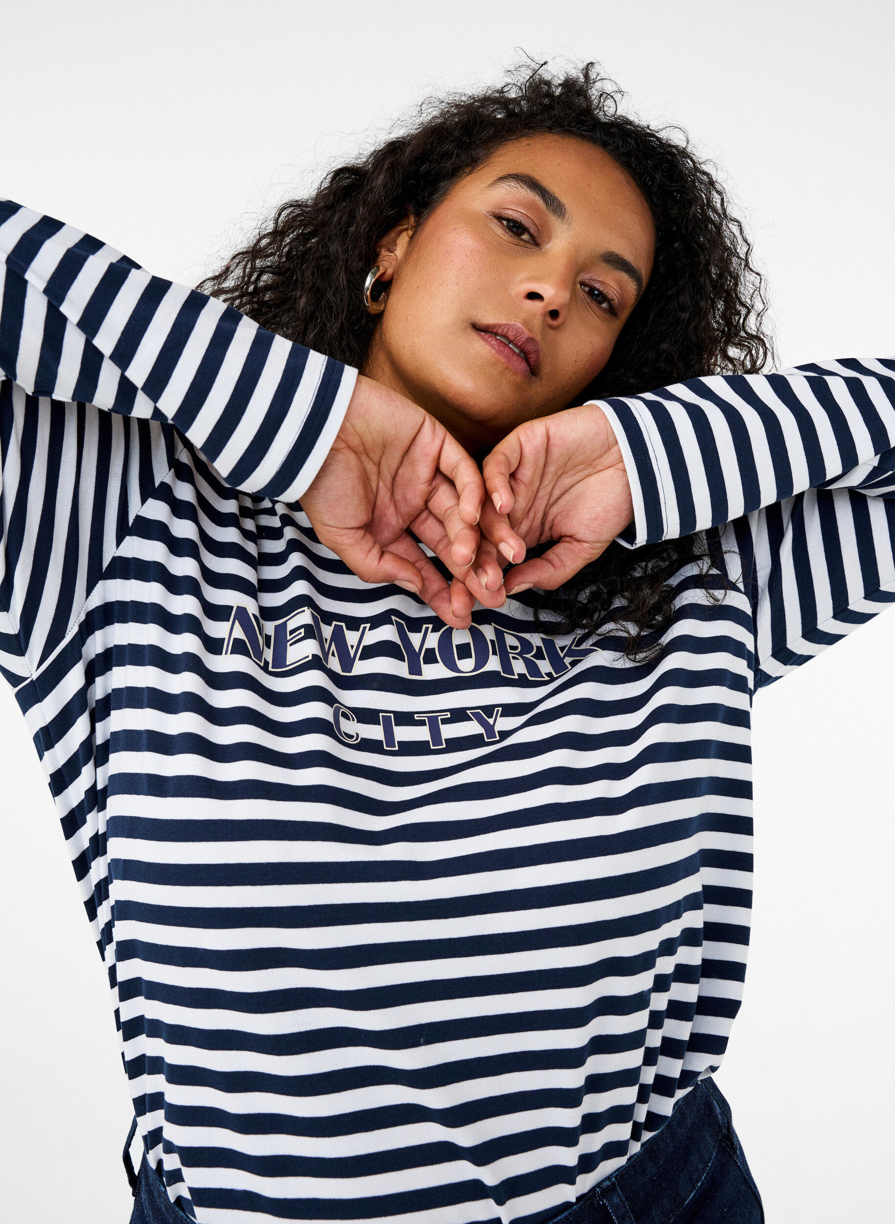 Zizzi Bluse med striber og motiv, White w.Navy Stripe, Image image number 0