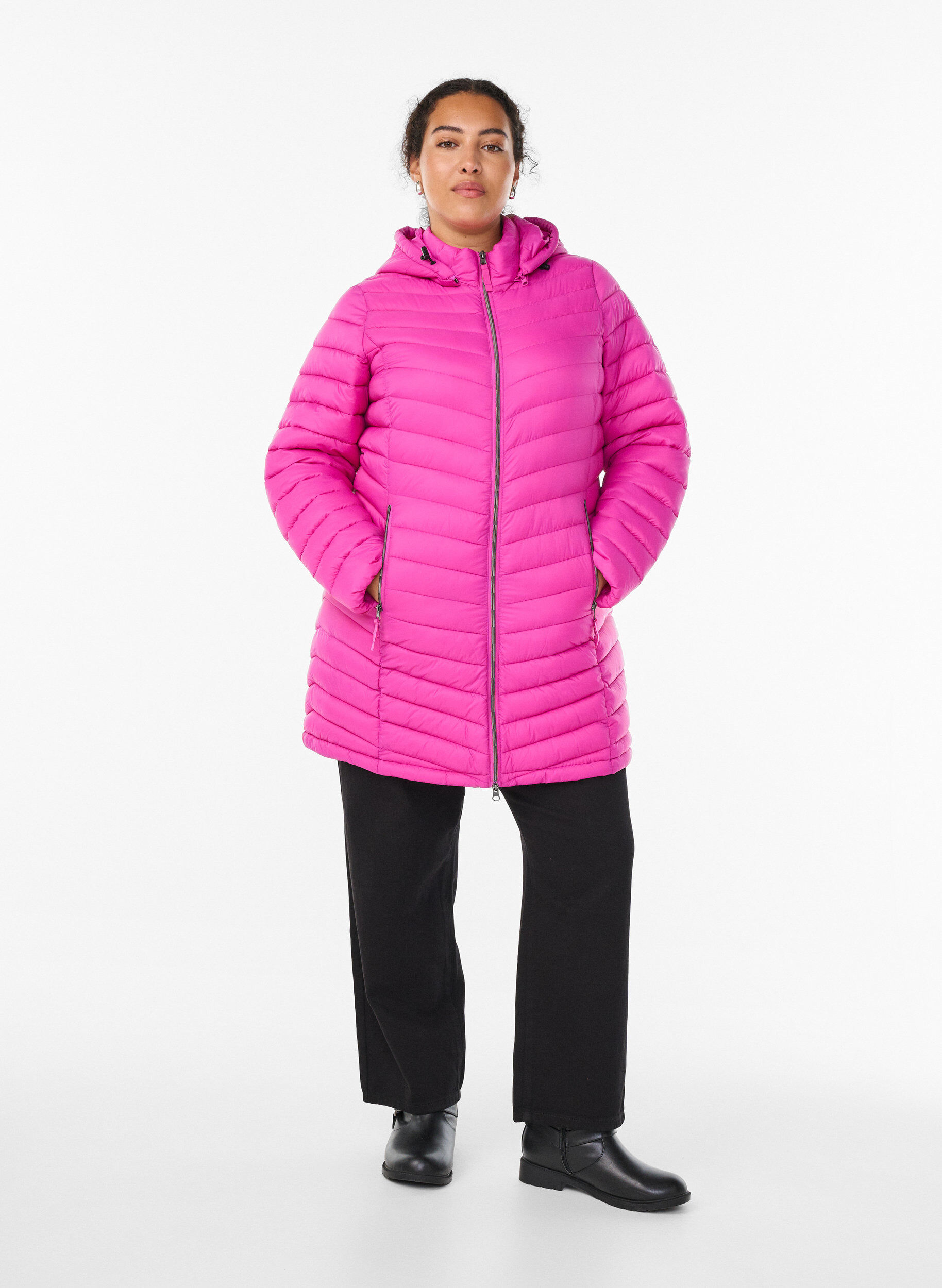 ZizziLetv&aelig;gts jakke med lommer og aftagelig h&aelig;tte , Lyser&oslash;d, Model image number 1