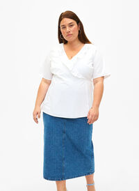 Midilang denim nederdel med slids bagpå, Denim Blue, Model