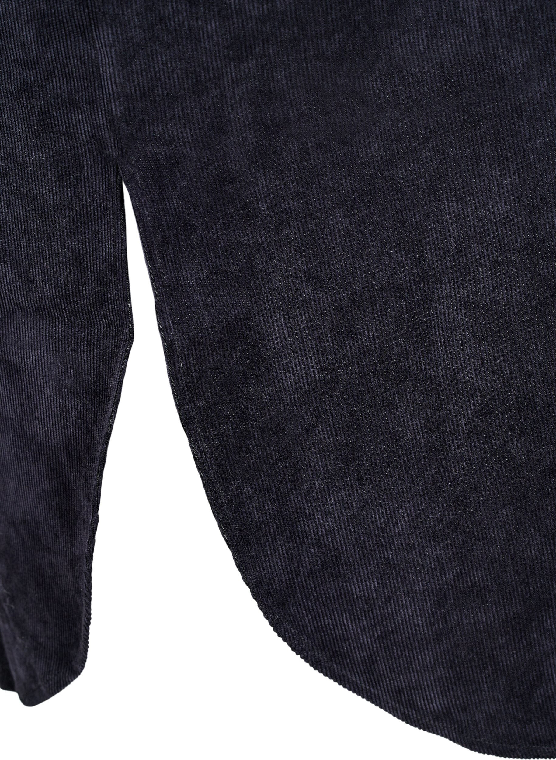 Zizzi Lang skjortekjole i fl&oslash;jl med knapper, Black, Packshot image number 3