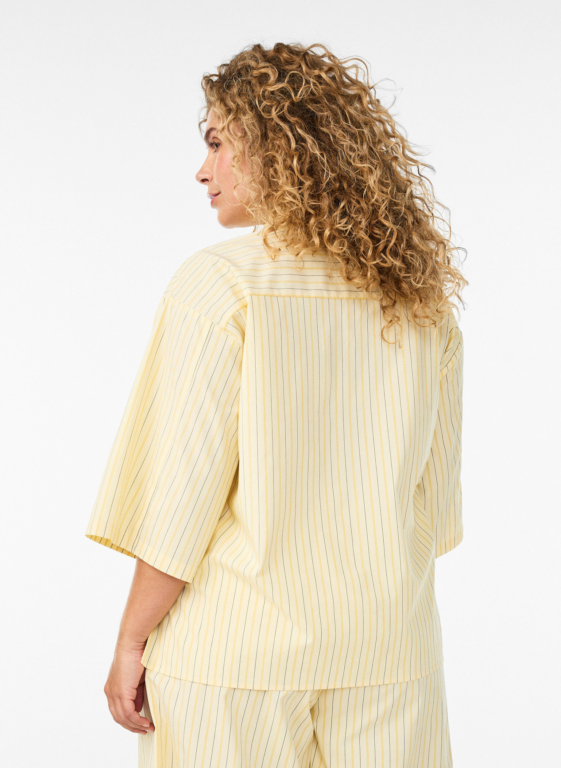 ZizziStribet skjortebluse i l&oslash;s pasform, Gul, Model image number 2