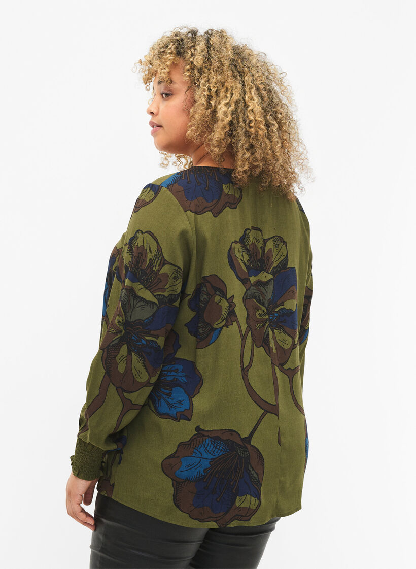 Langærmet viskosebluse med blomsterprint, Green Big Flower, Model image number 1