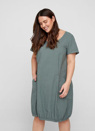 Kortærmet kjole i bomuld, Balsam Green, Model image number 0