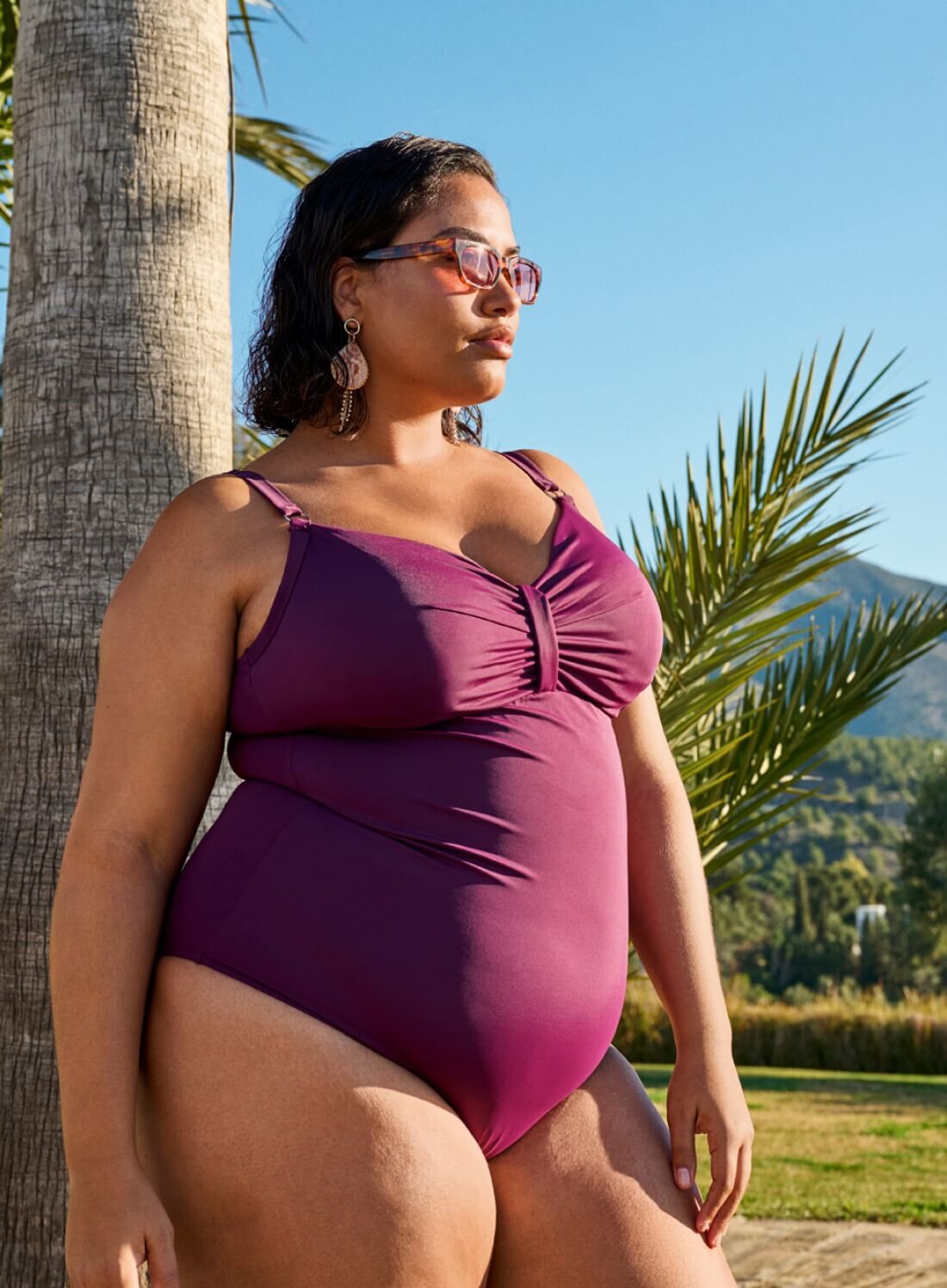 Zizzi Badedragt med b&oslash;jle og drapering, , Model