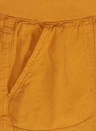 Løse shorts i bomuld, Golden Yellow, Packshot image number 2