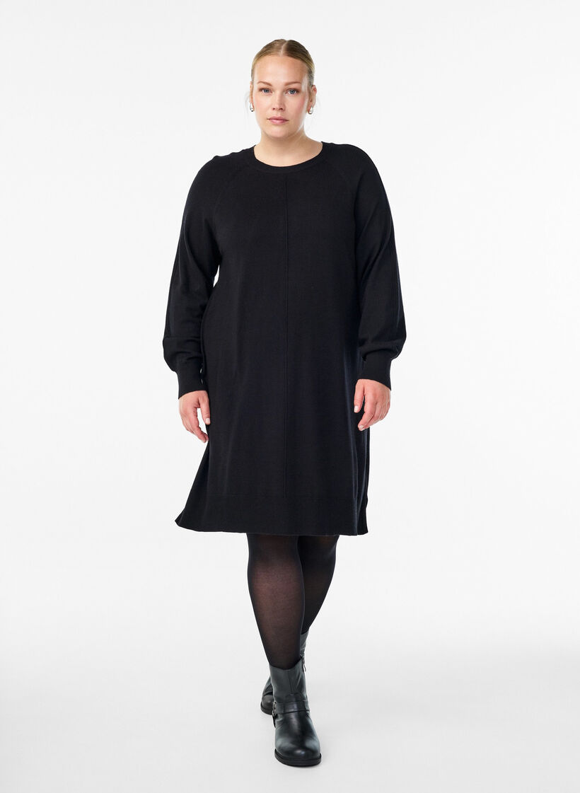 Kort strikkjole med raglan&aelig;rmer og midters&oslash;m, Sort, Model image number 1