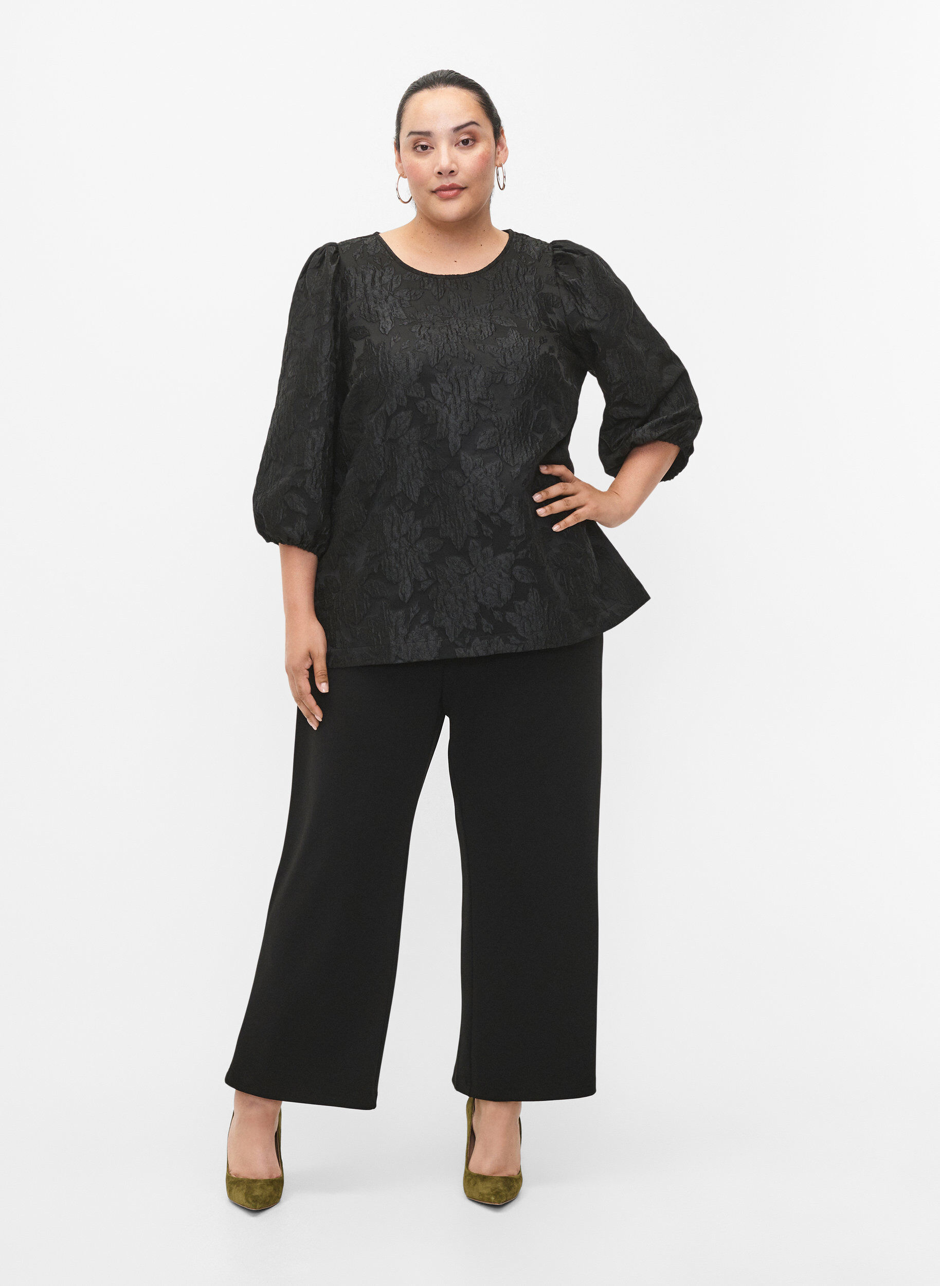 Zizzi Bluse i jacquard med 3/4 &aelig;rmer, Black, Model image number 2
