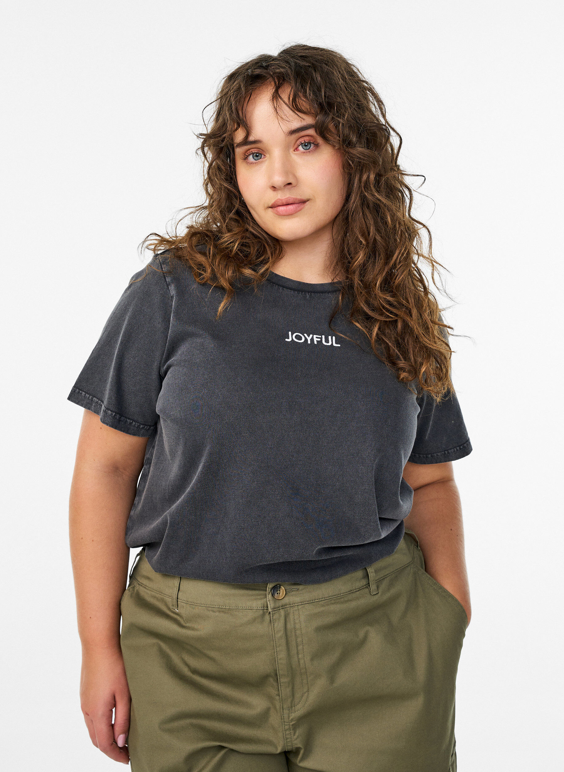 T-shirt i &oslash;kologisk bomuld med rygprint, Gr&aring;, Model