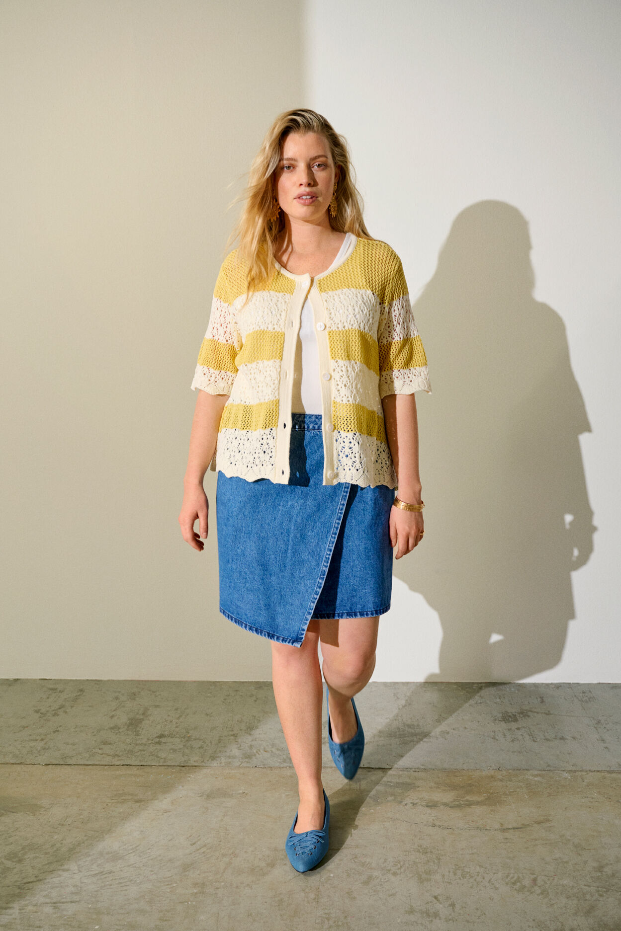 Denim nederdel med detalje, , Model