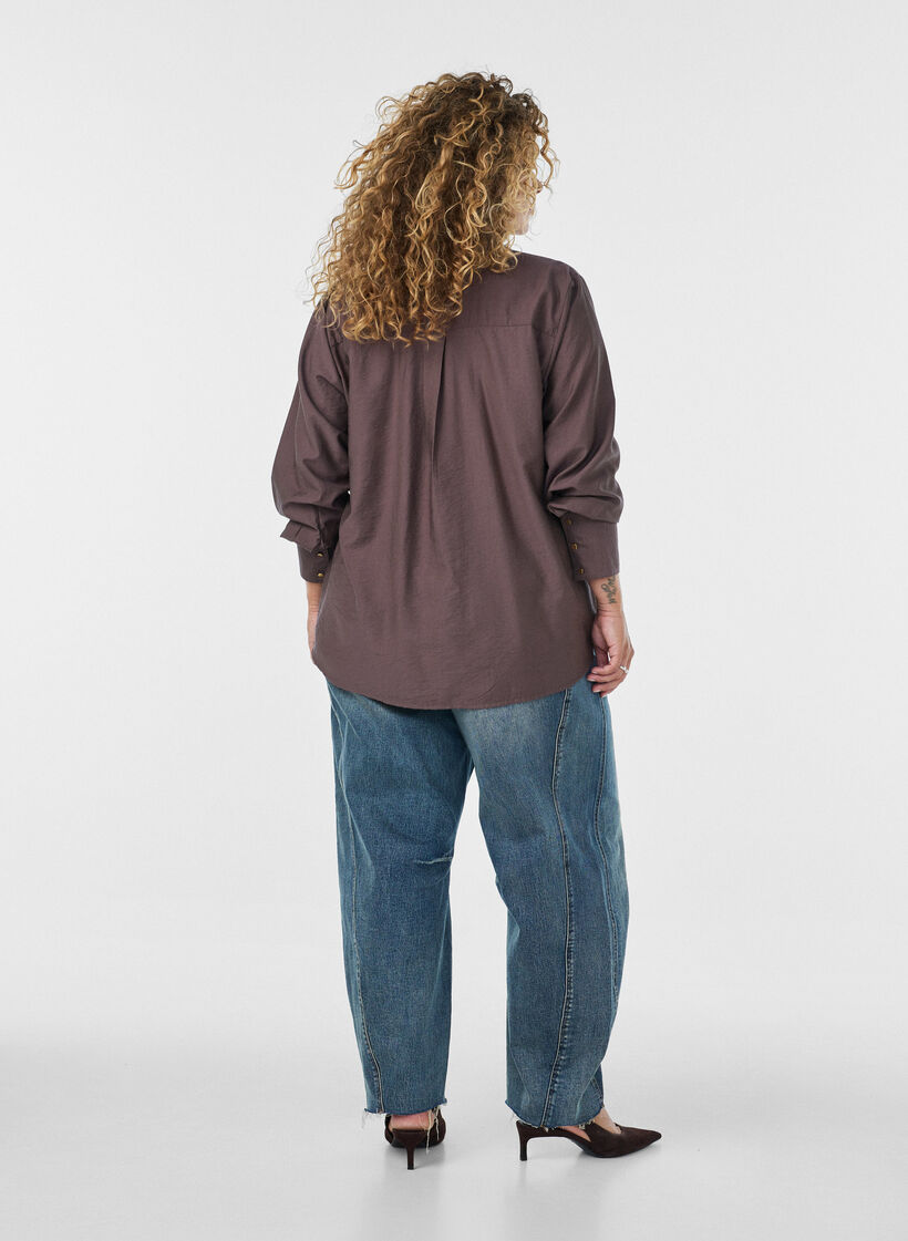 Skjorte i viskose med gyldne knapper, Brun, Model image number 2