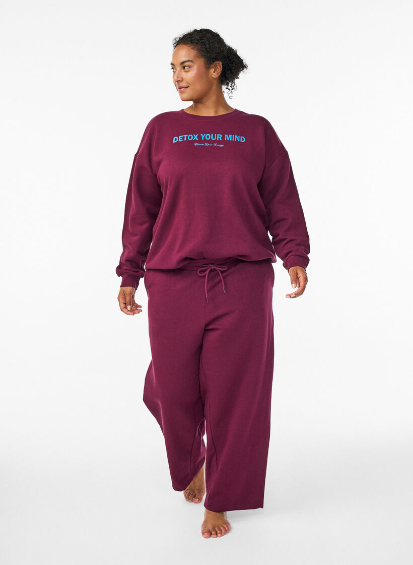 Sweatshirt med tekstmotiv, M&oslash;rk Bordeaux, Model image number 1