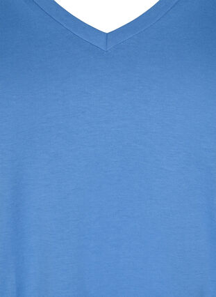 T-shirt i økologisk bomuld med v-udskæring, Ultramarine, Packshot image number 2
