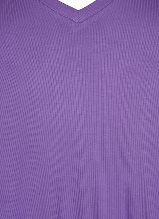 Viskose t-shirt med rib og v-hals, Deep Lavender, Packshot image number 2