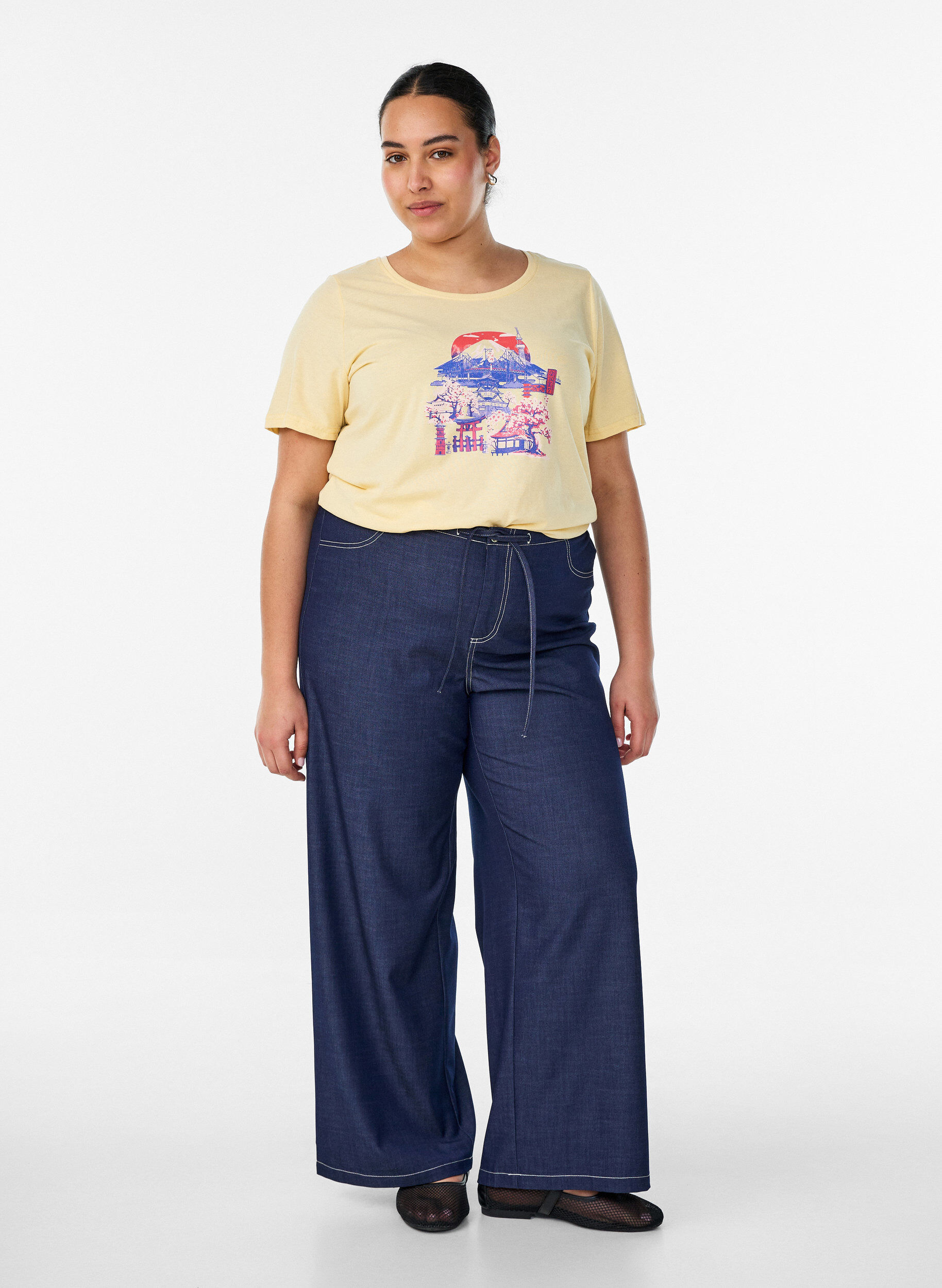 ZizziT-shirt med motiv, Gul, Model image number 1