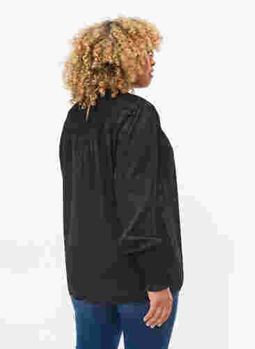 Langærmet bluse med smock , Black, Model image number 1