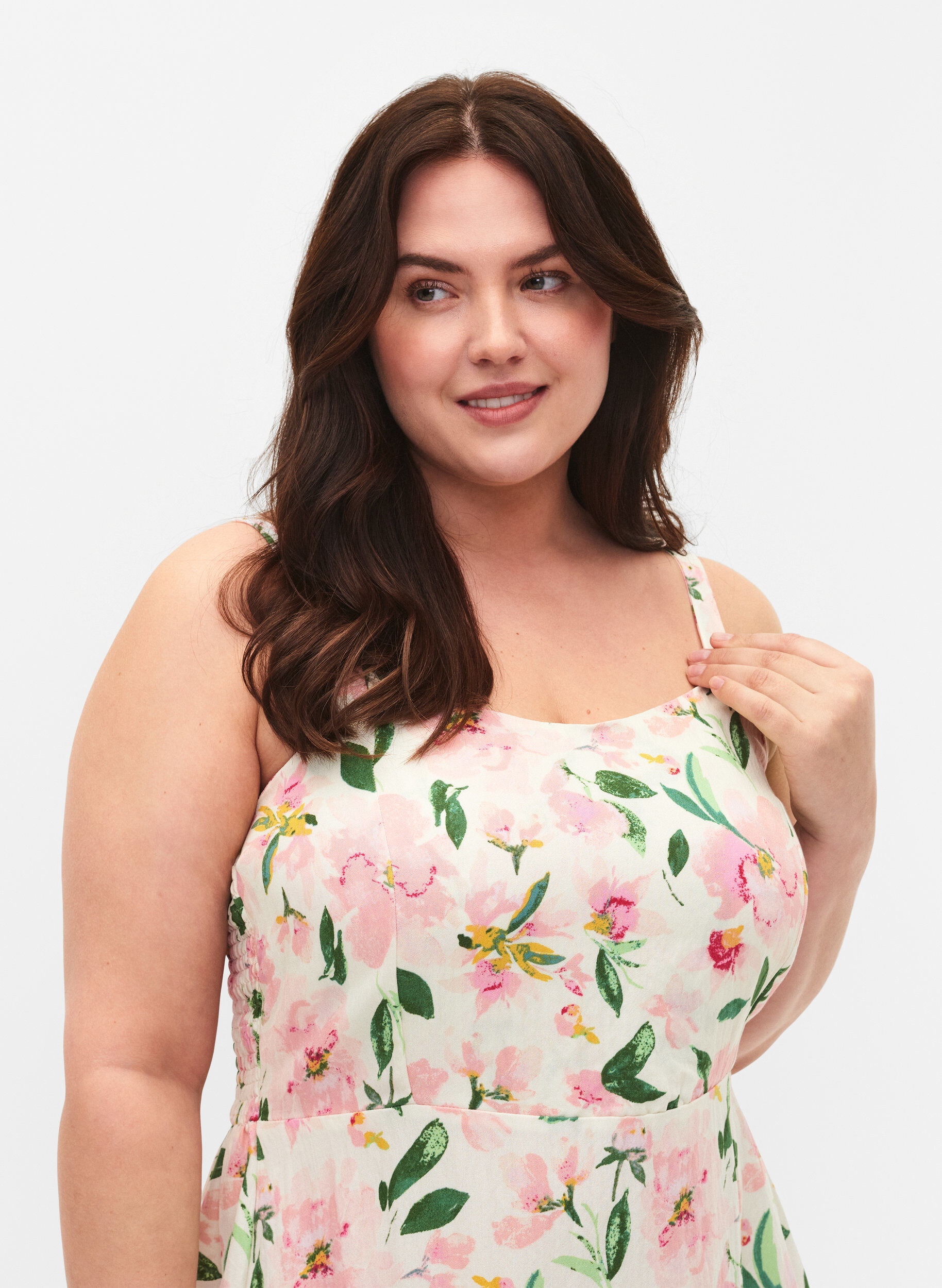 Zizzi Blomstret stropkjole i viskose med smock, Off White Flower, Model image number 2