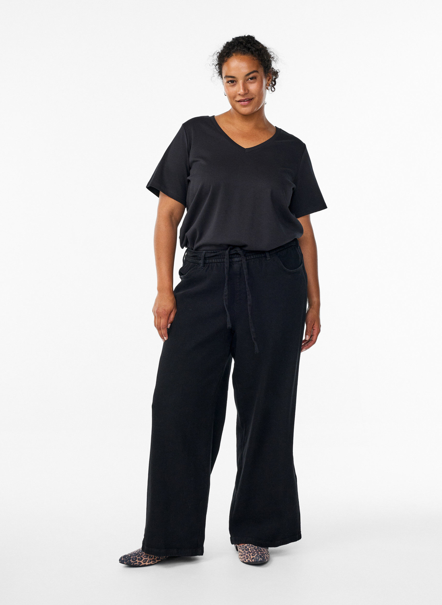 Loose fit jeans med elastisk talje og bindeb&aring;nd, Sort, Model