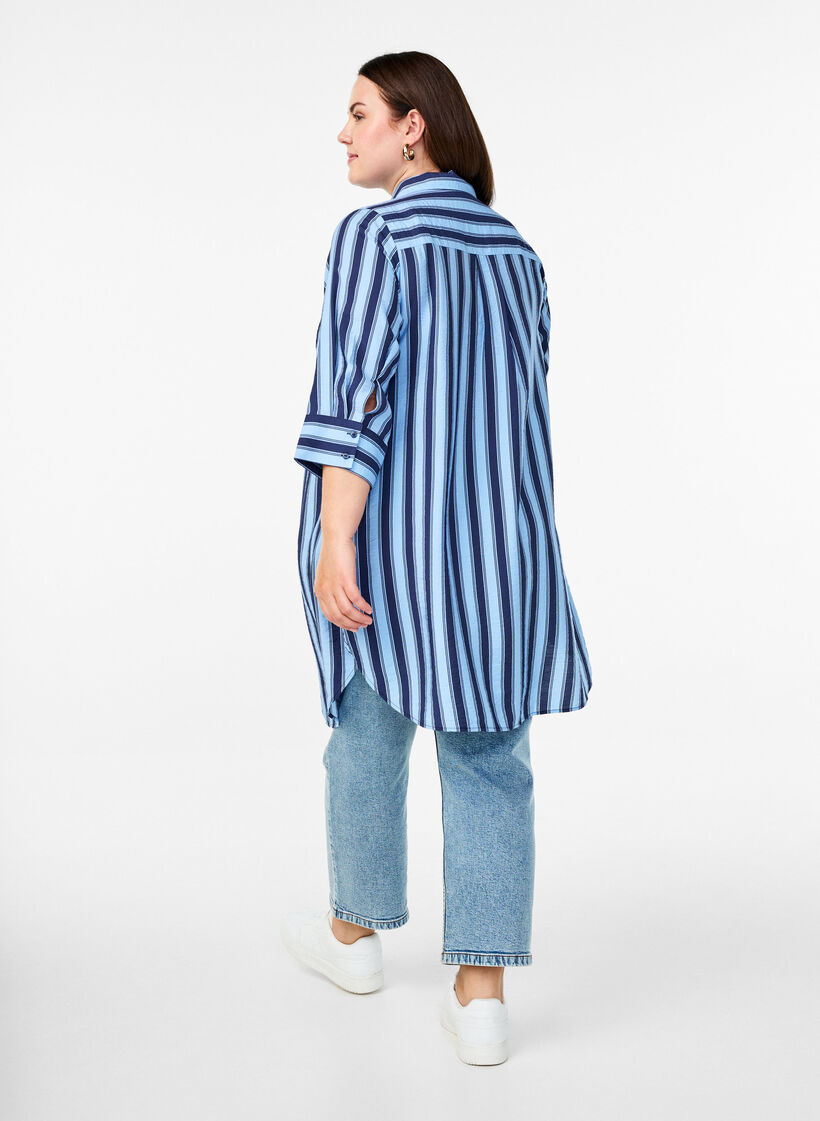 Kort kjole med krave og brystlomme, Bl&aring;, Model image number 2