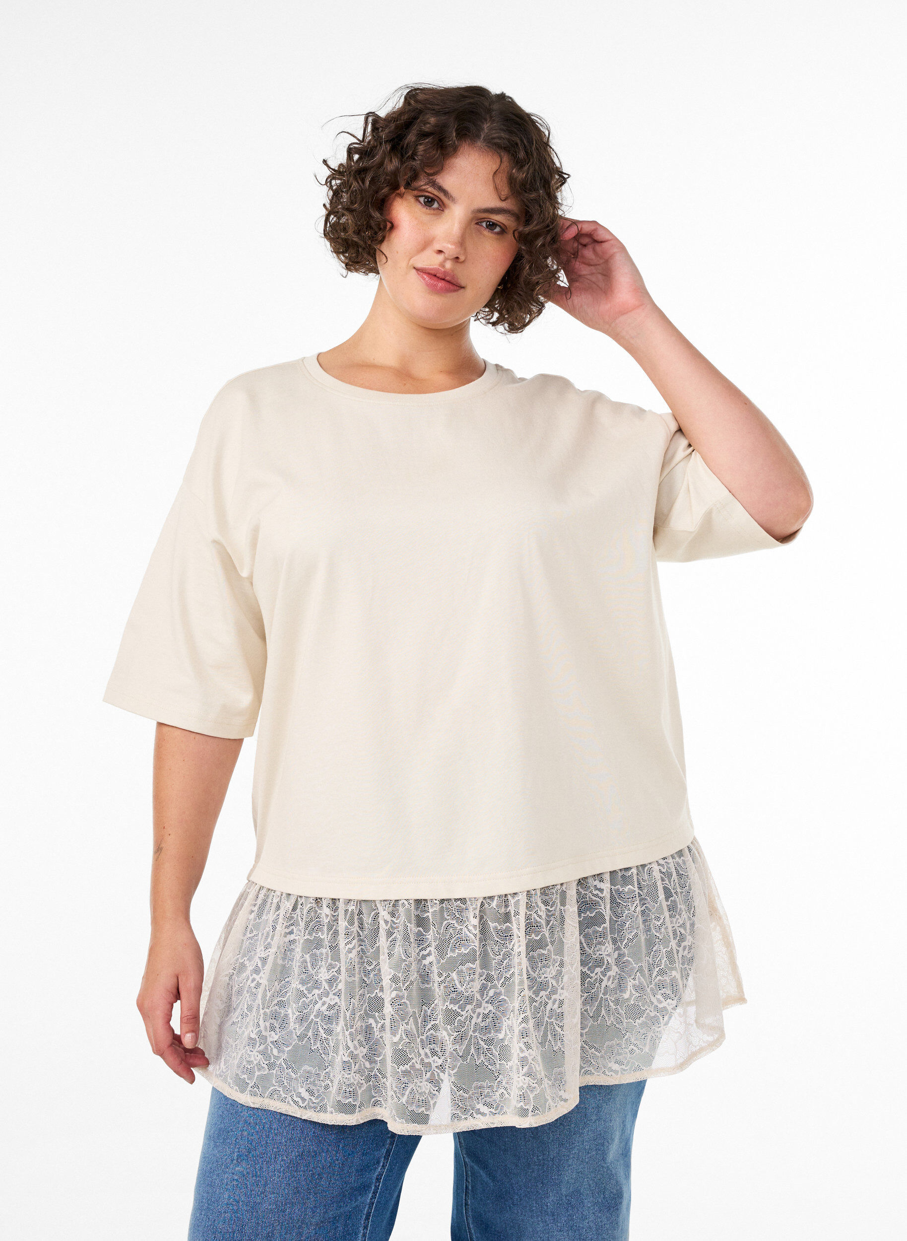 ZizziL&oslash;s t-shirt med bred blondekant, Beige, Model image number 0