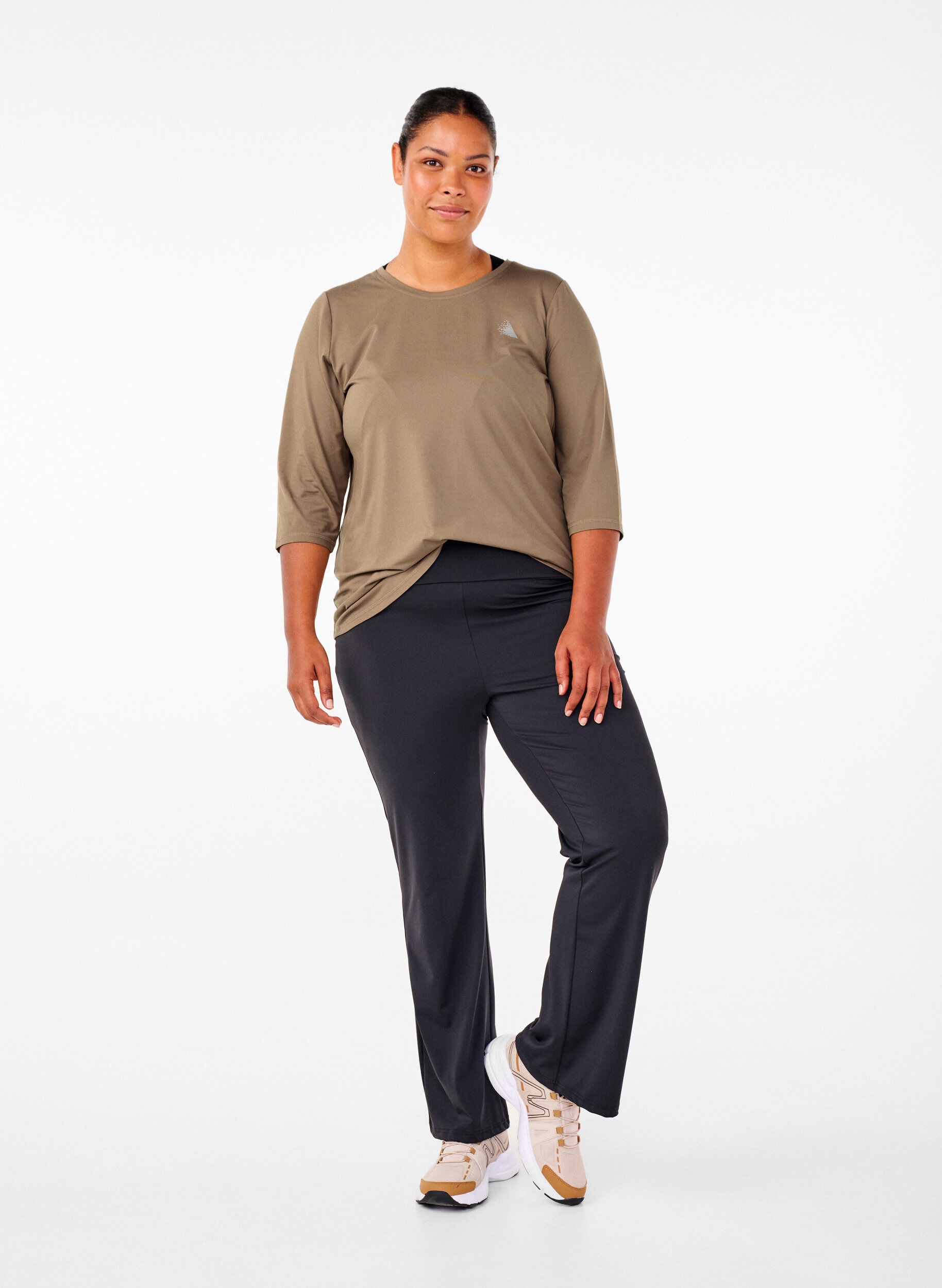 ZizziTr&aelig;ningsbluse med 3/4 &aelig;rmer, Beige, Model image number 1