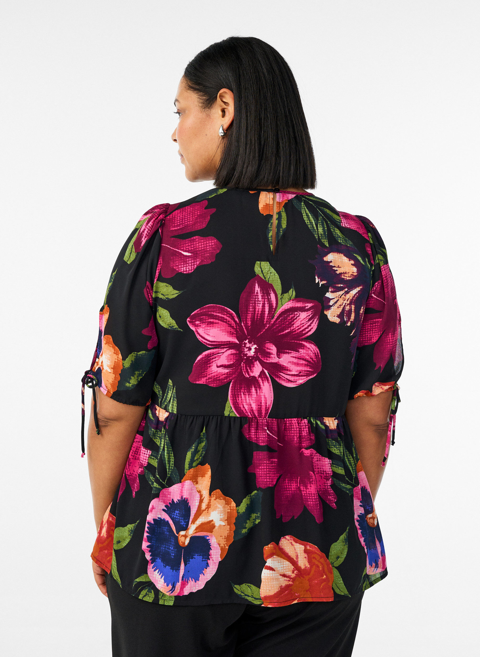 ZizziBluse med blomsterprint og peplum-effekt, Sort, Model image number 2