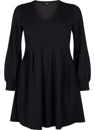 A-shape kjole med v-hals, Black, Packshot
