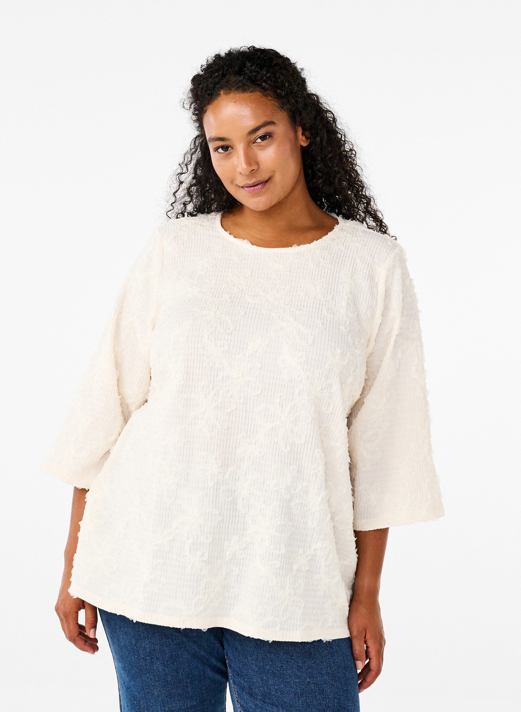 Zizzi Bluse med 3/4 &aelig;rmer og 3D blomster, Warm Off-white, Model image number 0