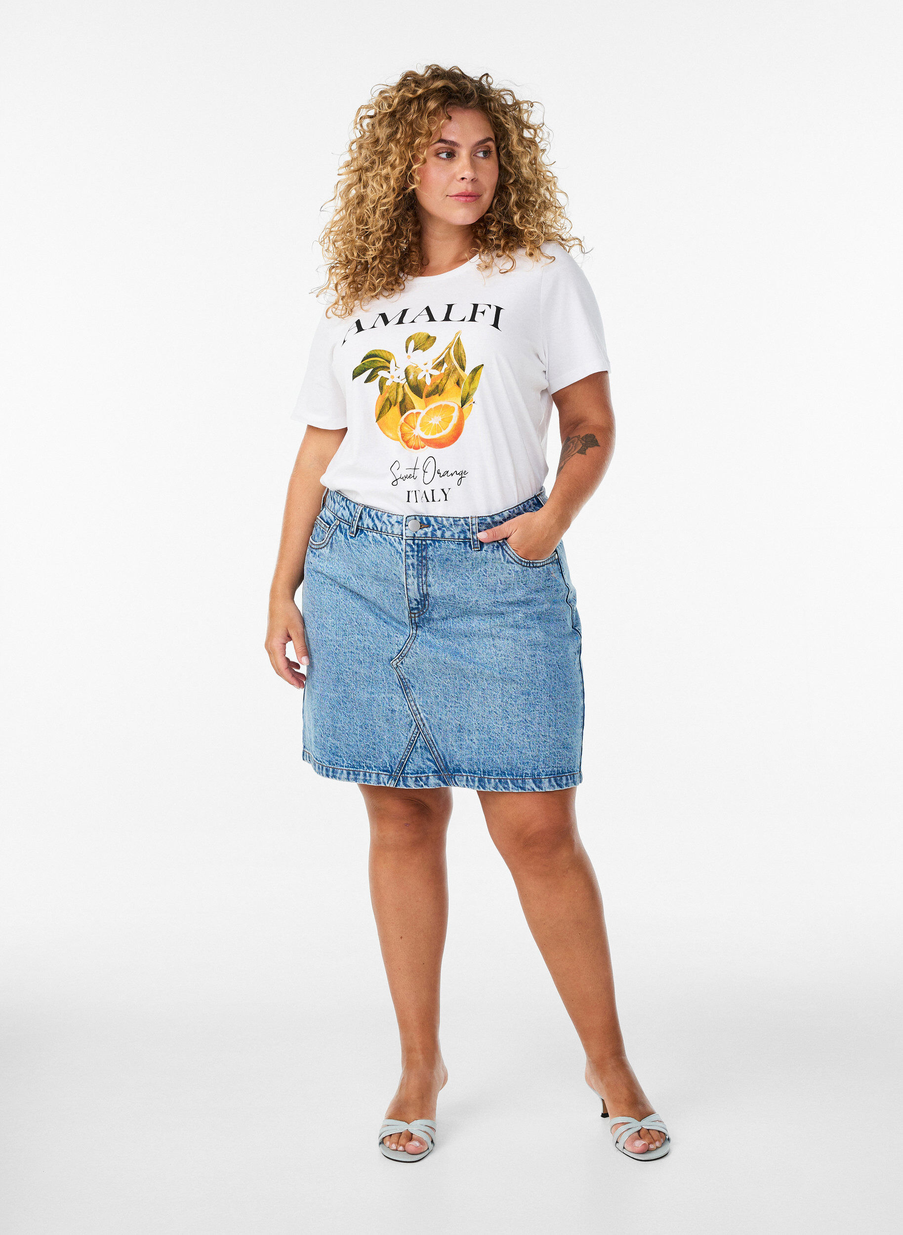 ZizziKort denimnederdel med lommer, Bl&aring;, Model image number 1