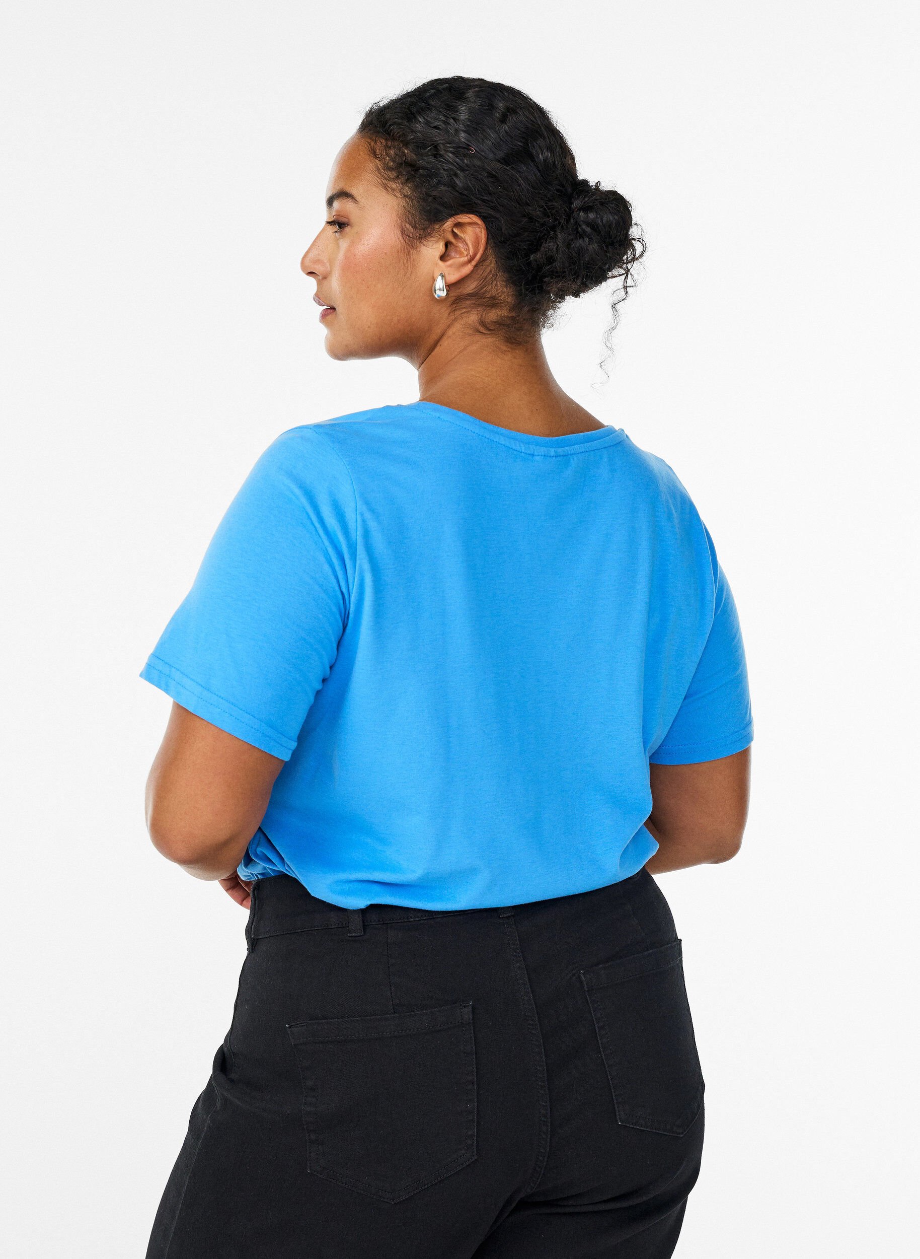 Zizzi FLASH - T-shirt med motiv, Bl&aring;, Model image number 2