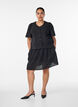 Kort nederdel med broderie anglaise og elastisk talje, Sort, Model image number 0