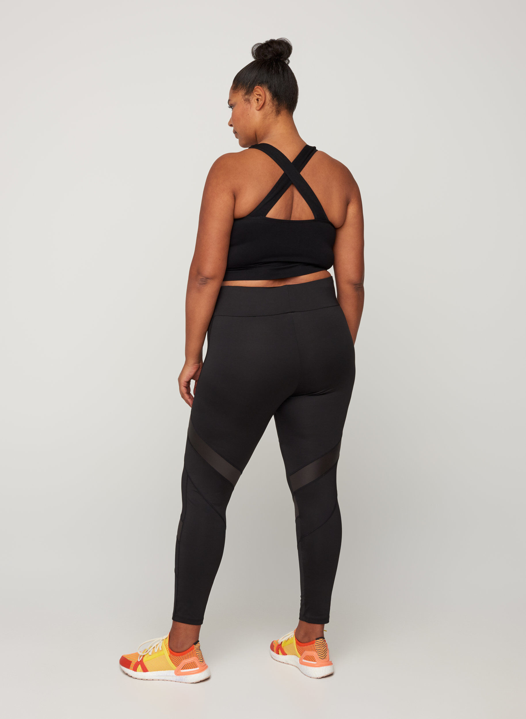 Zizzi Cropped tr&aelig;ningstights med mesh , Black, Model image number 0