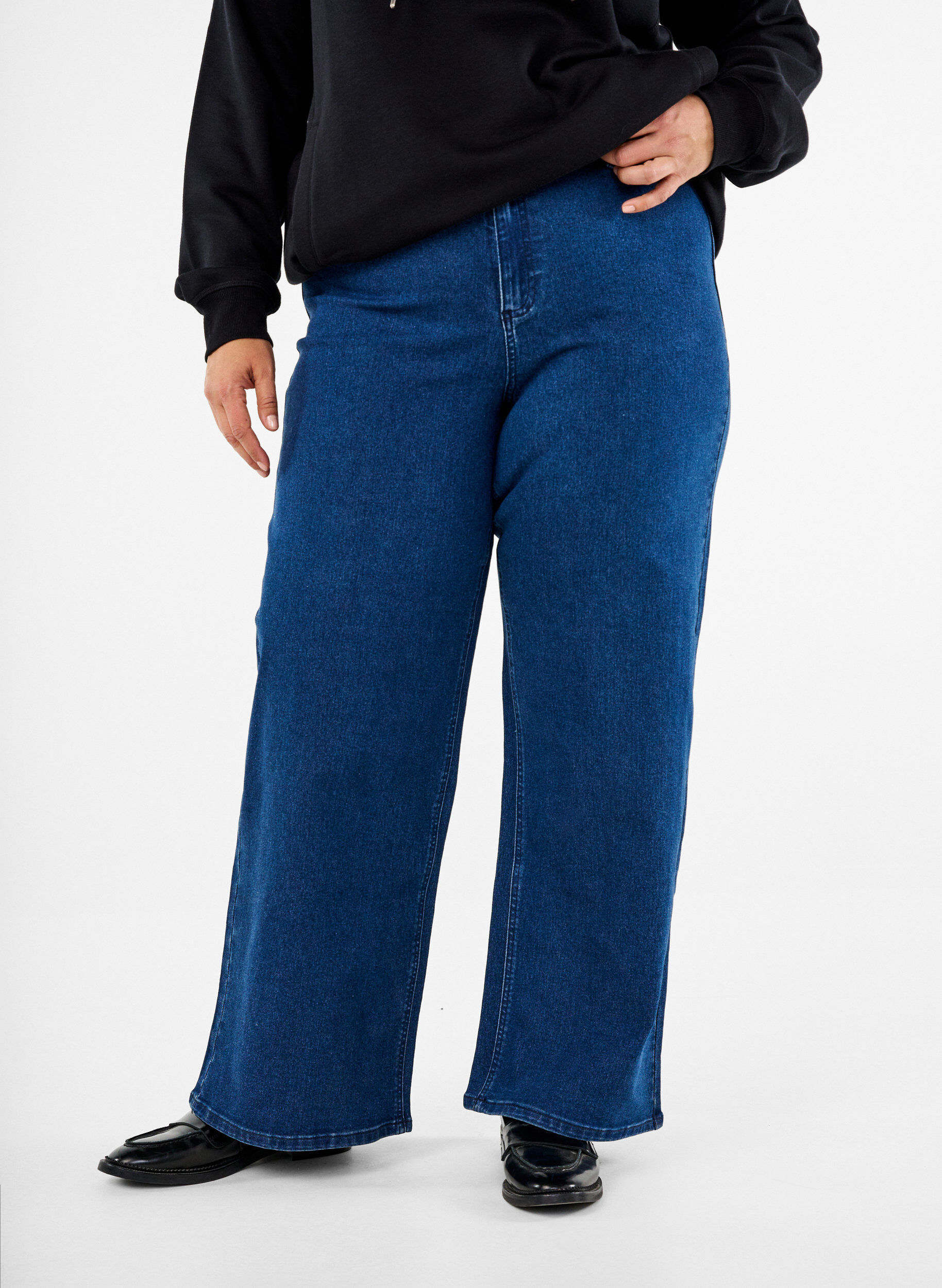 ZizziJeans med vide ben, Bl&aring;, Model image number 2
