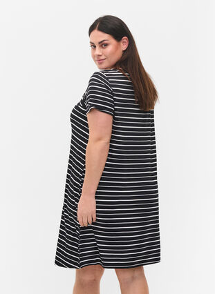 Stribet kjole med korte ærmer, Black w. Stripe, Model image number 1