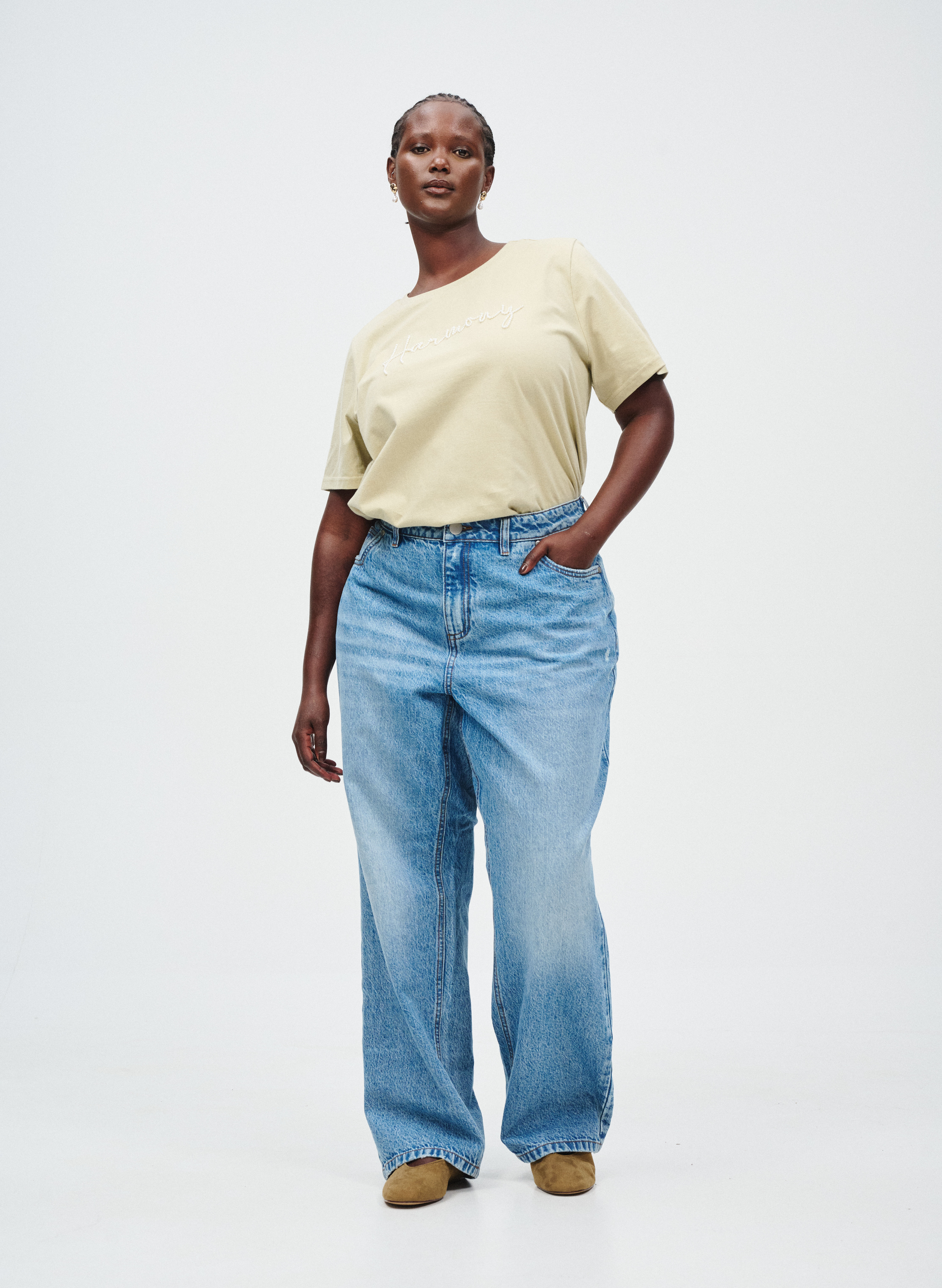 Zizzi T-shirt med perler, , Model