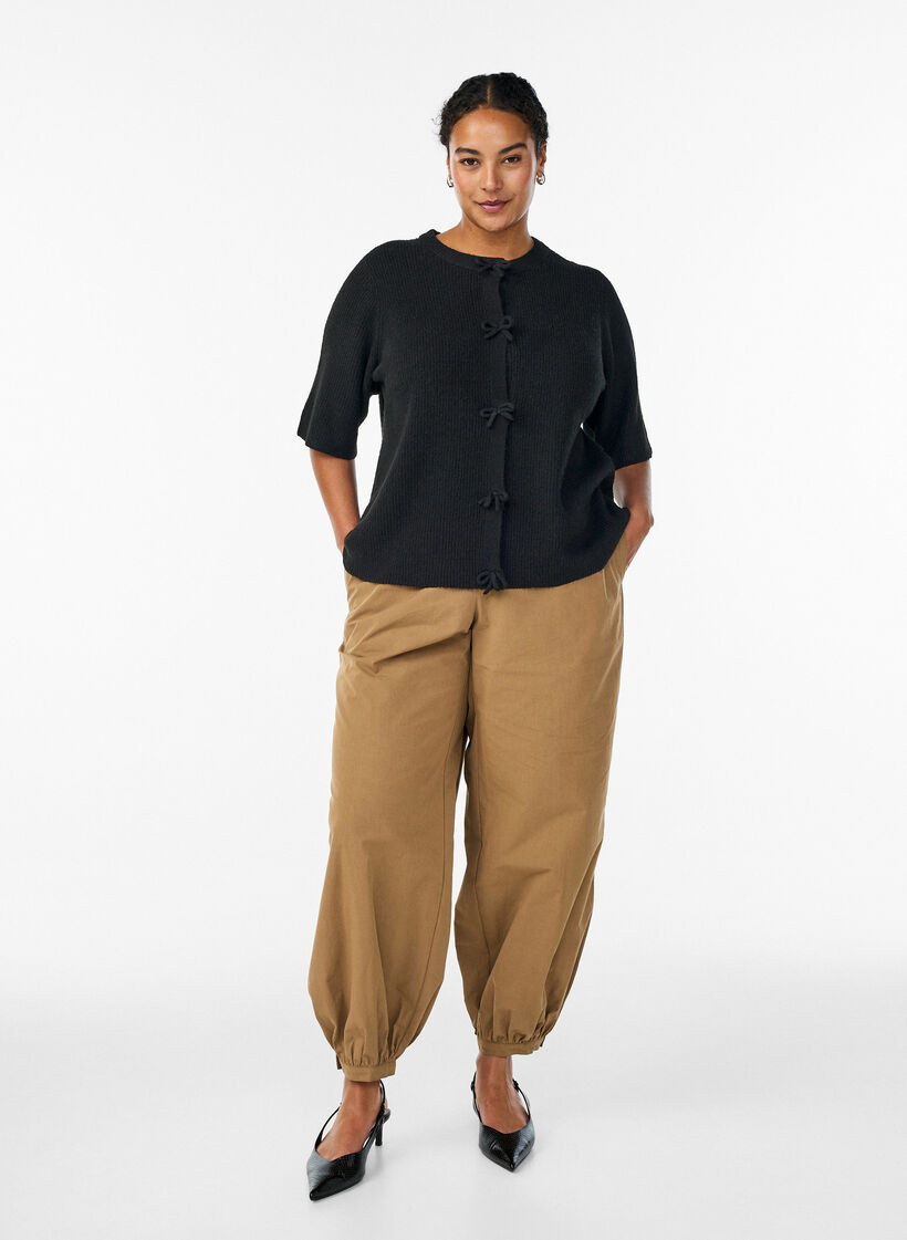 Kort&aelig;rmet strikcardigan med sl&oslash;jfer, Sort, Model image number 1